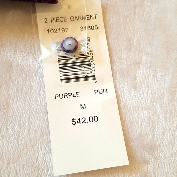 Pajama Set: 2 Piece Woman - Picture 5 of 8